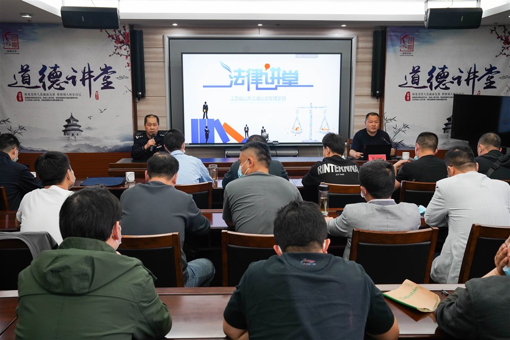 DSC03950-1.jpg DSC03950-1.jpg