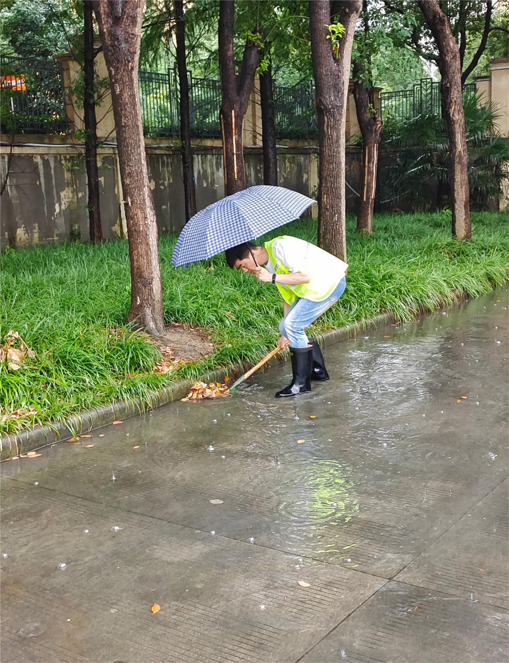 防汛3.jpg 防汛3.jpg