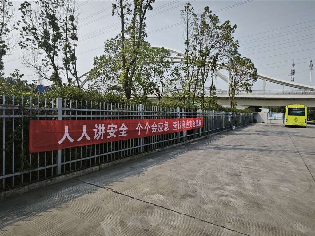 2219f4f21f2f7540715e0cee90fc0441_origin.jpg 2219f4f21f2f7540715e0cee90fc0441_origin.jpg