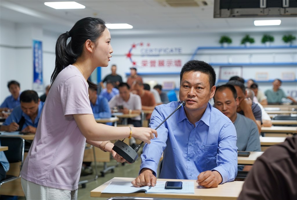 DSC03352-1.jpg DSC03352-1.jpg